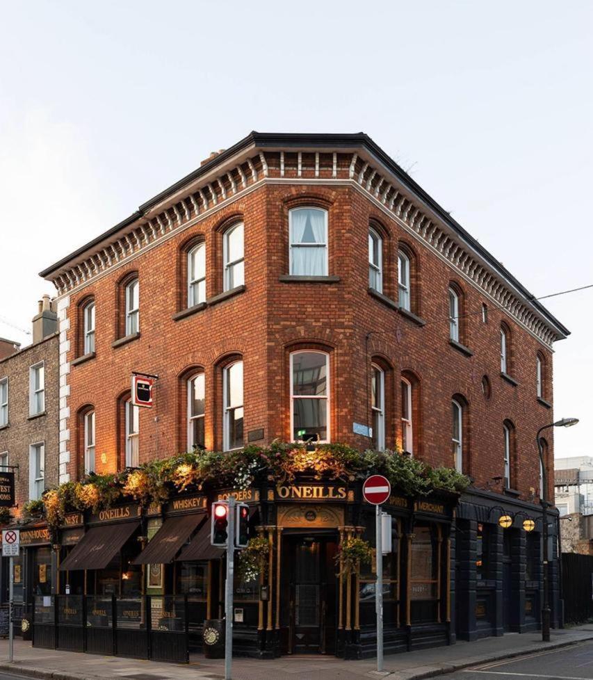 O'Neills Victorian Pub & Townhouse — Foto’s 2